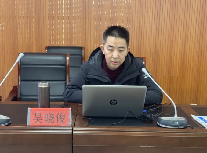 廣旅集團(tuán)開展專題黨課，學(xué)習(xí)黨的十九屆六中全會和省第十五次黨代會精神
